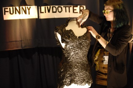 Funny Livdotter Lakrits haute couture Galleri Duerr